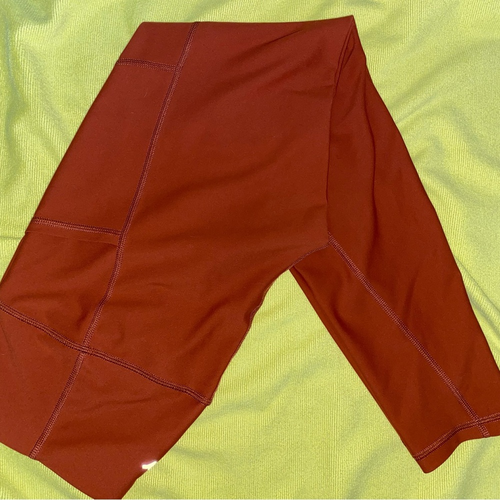 3/$21 Old Navy Active Powersoft 7/8 Leggings Rust Medium